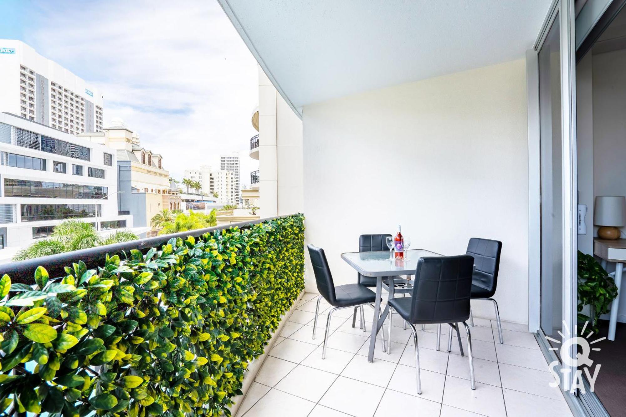 Chevron Renaissance Surfers Paradise Mid Week Madness Deal - Q Stay Gold Coast Eksteriør bilde