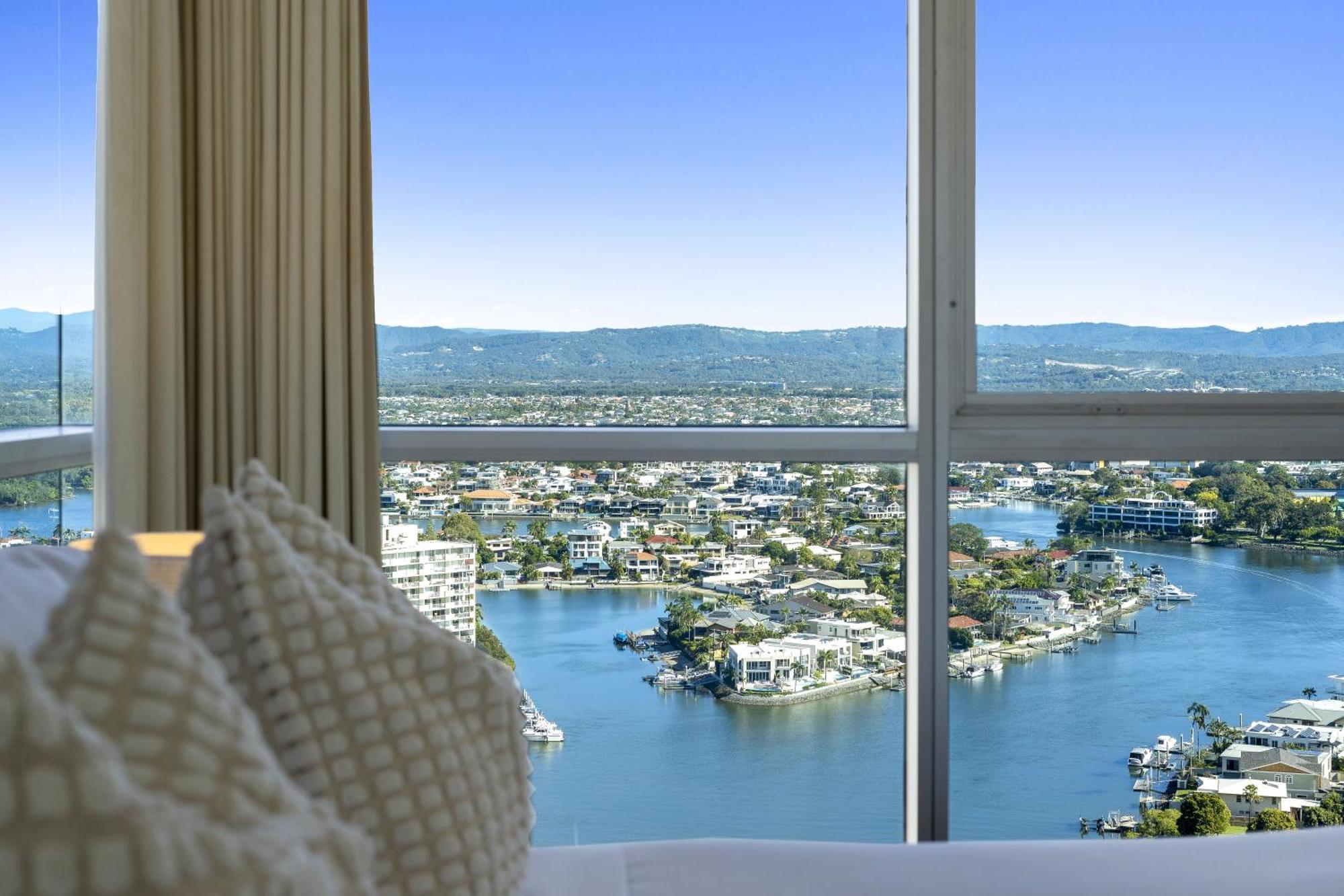 Chevron Renaissance Surfers Paradise Mid Week Madness Deal - Q Stay Gold Coast Eksteriør bilde