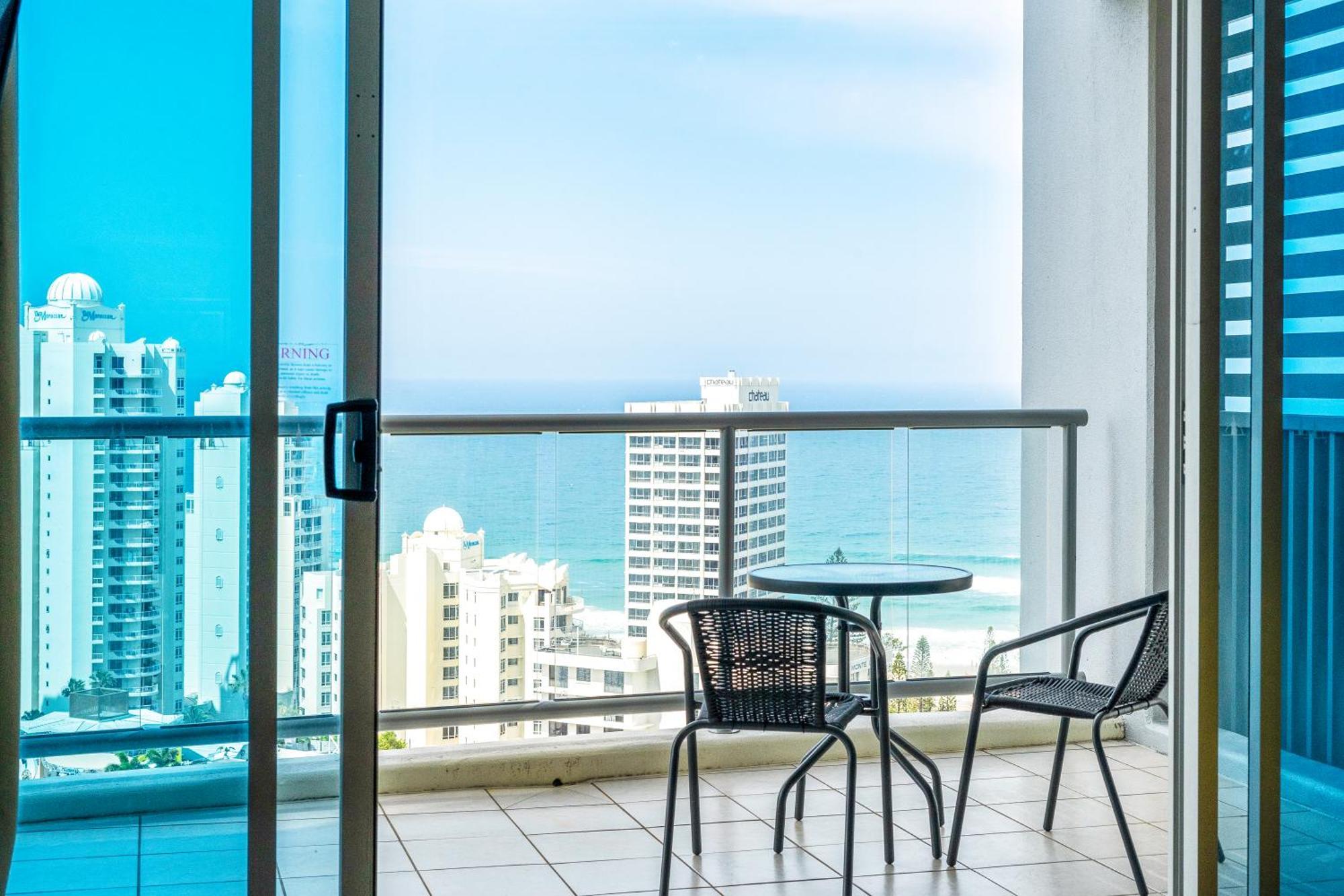 Chevron Renaissance Surfers Paradise Mid Week Madness Deal - Q Stay Gold Coast Eksteriør bilde