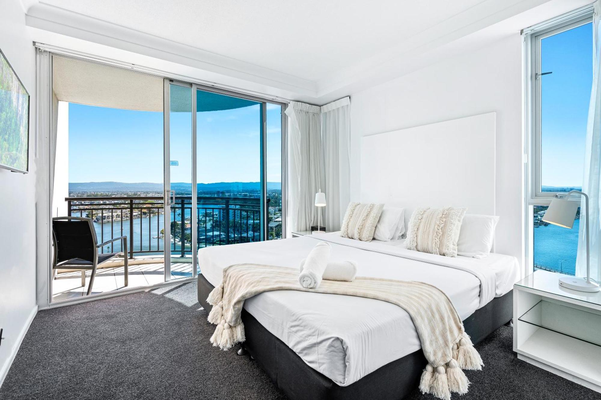 Chevron Renaissance Surfers Paradise Mid Week Madness Deal - Q Stay Gold Coast Eksteriør bilde