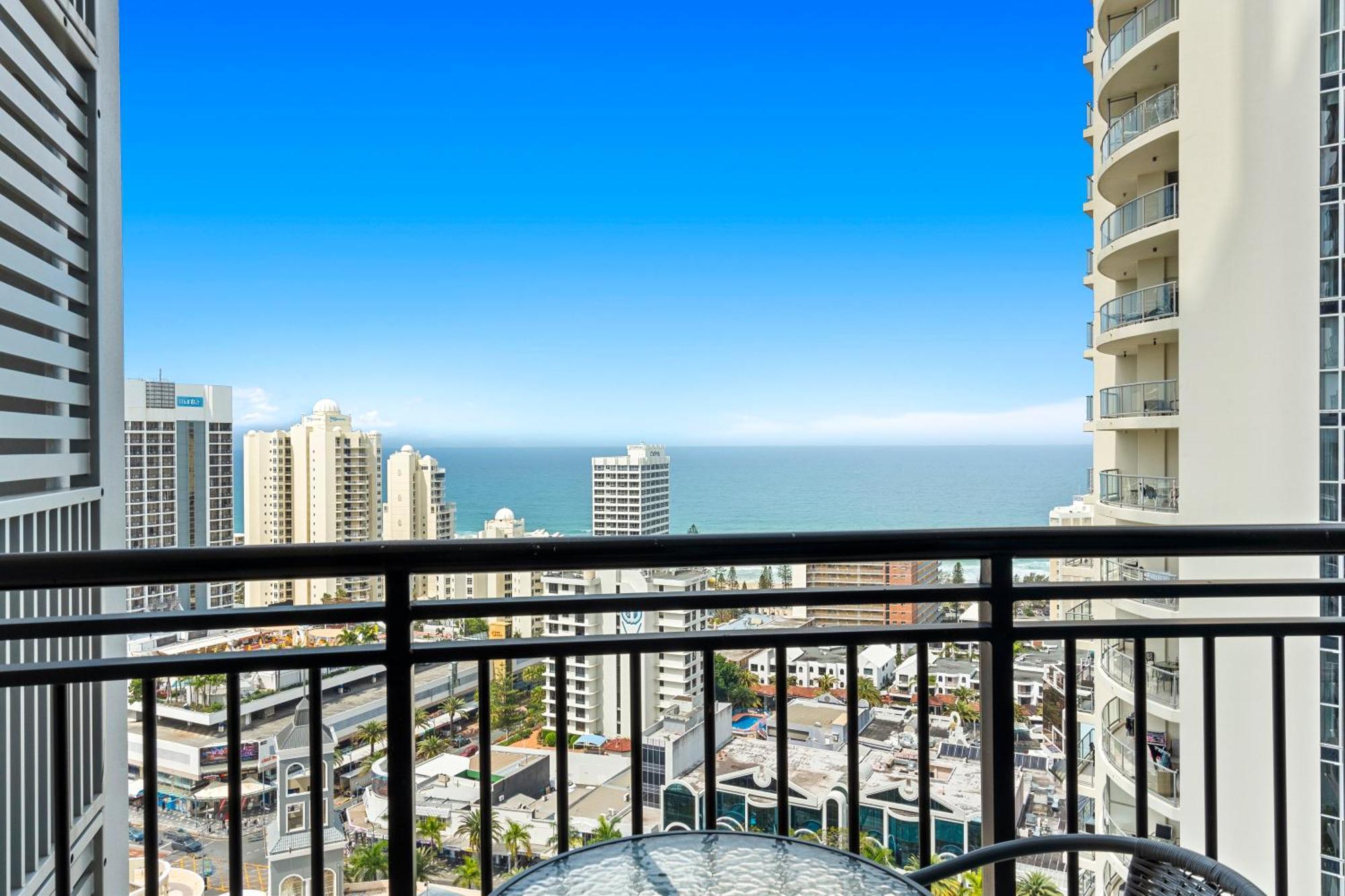 Chevron Renaissance Surfers Paradise Mid Week Madness Deal - Q Stay Gold Coast Eksteriør bilde